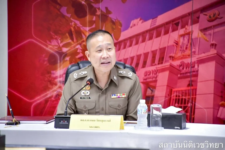 ตรวจเยี่ยมหน่วยงาน มอบนโยบายการปฏิบัติราชการ และให้โอวาทแก่ข้าราชการตำรวจในสังกัดสถาบันนิติเวชวิทยา
